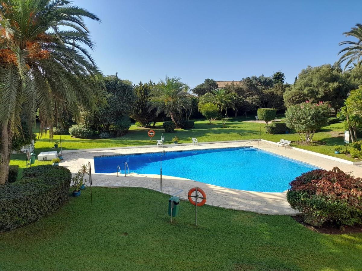 Apartment With Pool Near The Beach Marbella Exterior photo